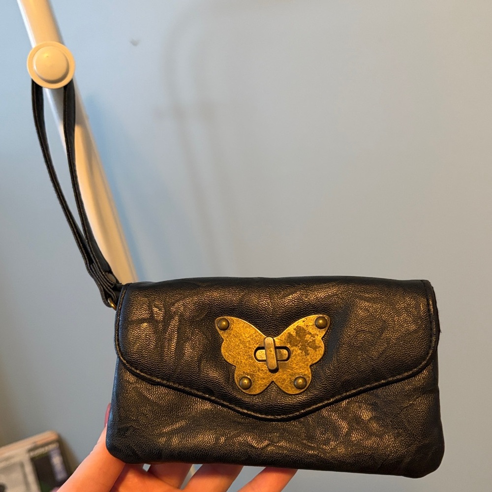 ⭐️ Butterfly Clutch